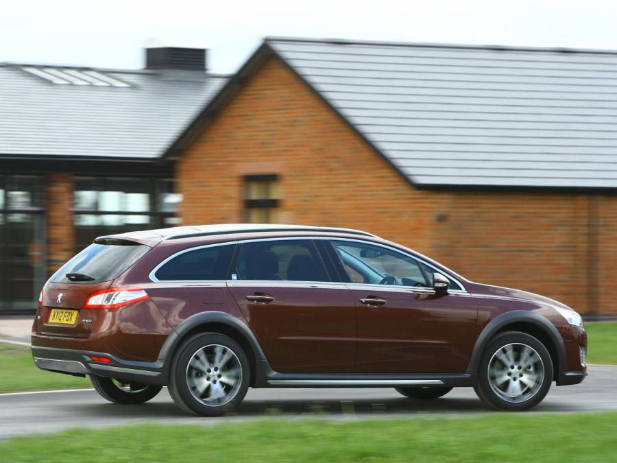  Peugeot 508 RXH 2012 года  (UK) (фото 9 из 16)